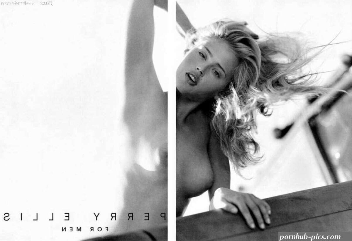 Estella warren naked