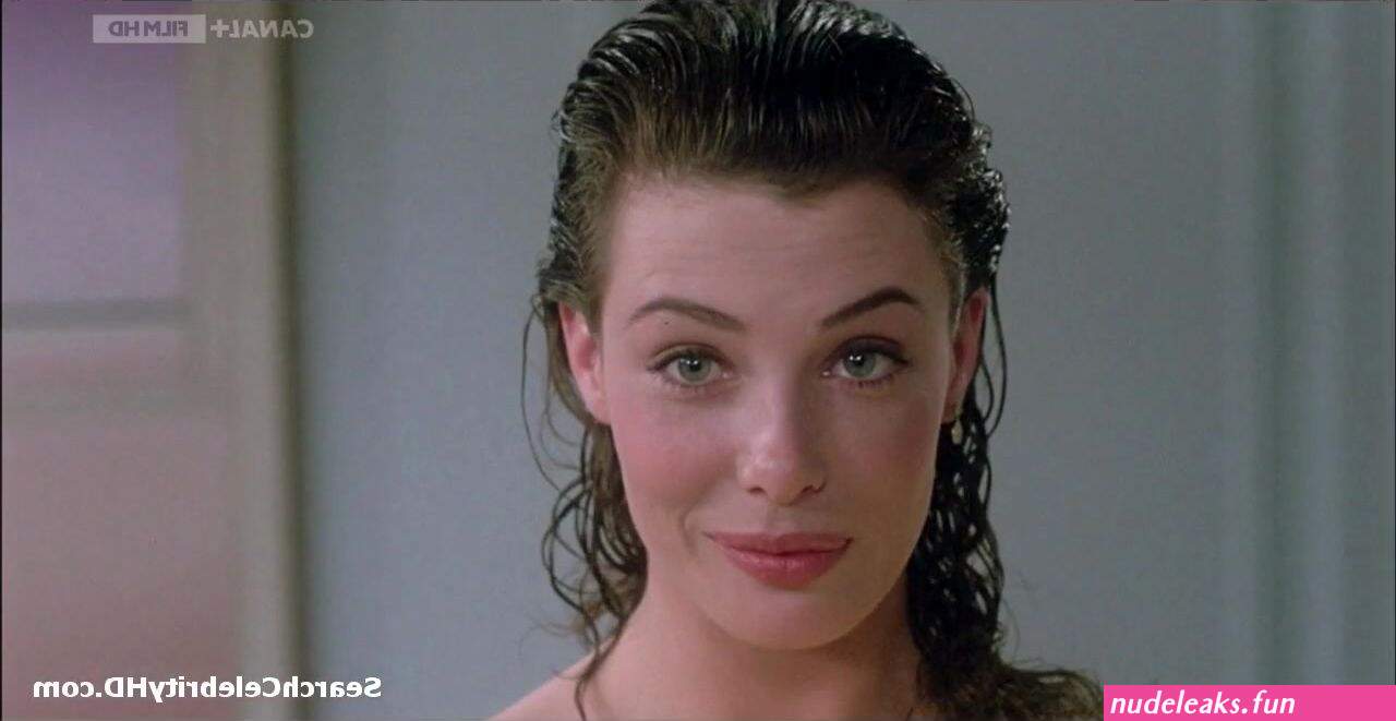 Hollywood celebrity Kelly Lebrock in nude scenes from The Woman in Red movie