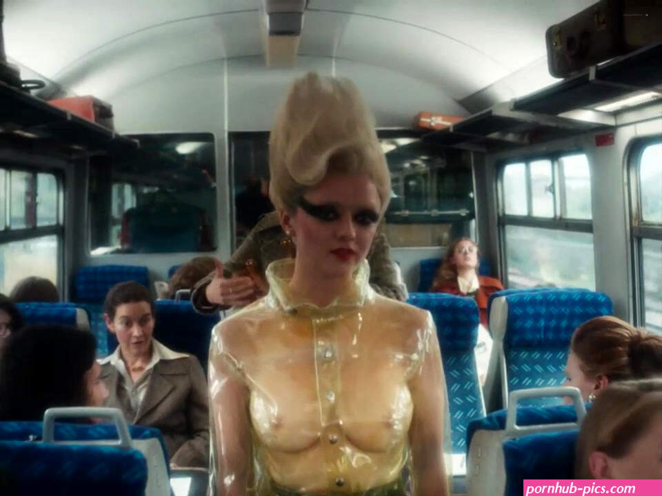 Nude video celebs Actress Maisie Williams