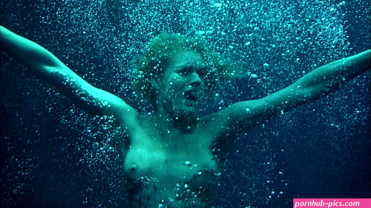 Rebecca Romijn Nude Pictures. Rating 7.4110