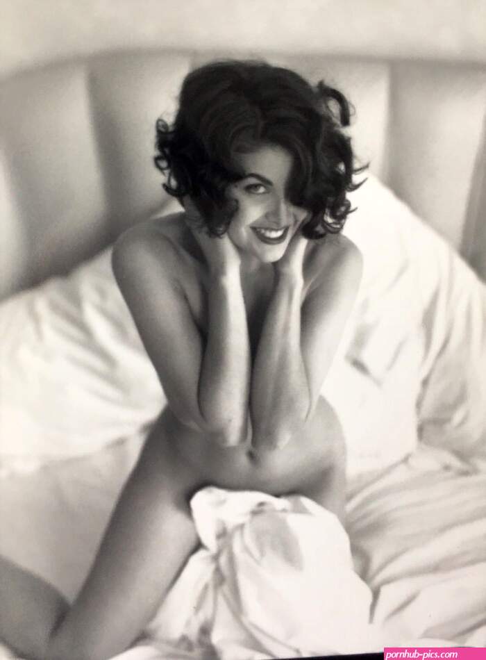 Sherilyn Fenn Nude Pictures. Rating 8.2410