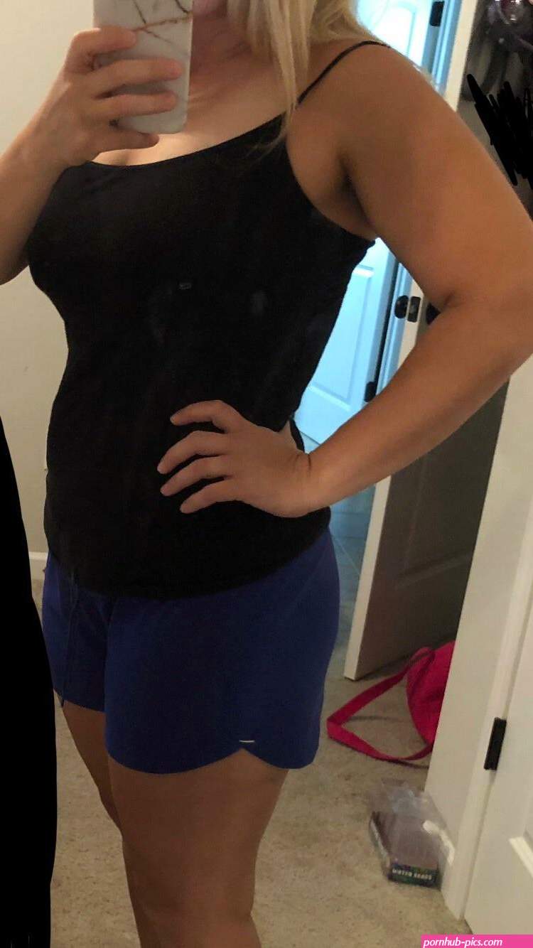 Wife wants to play with black dick. Kik couplefun8869 Cuckold