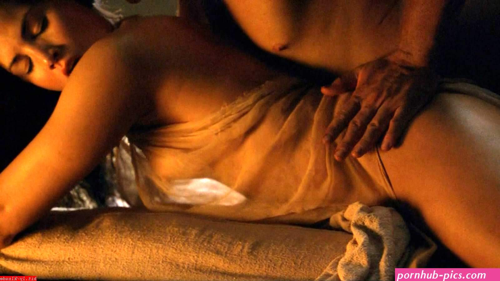 Katrina Law Nude Showing Off Her Crotch Completely PICS