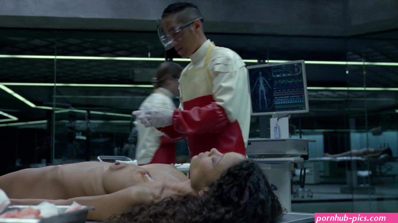 Thandie Newton nude