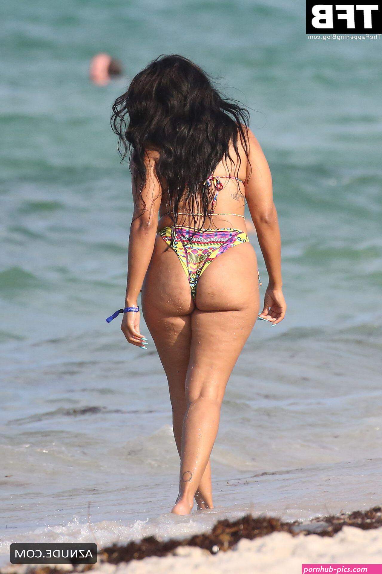 ANGELA SIMMONS Nude