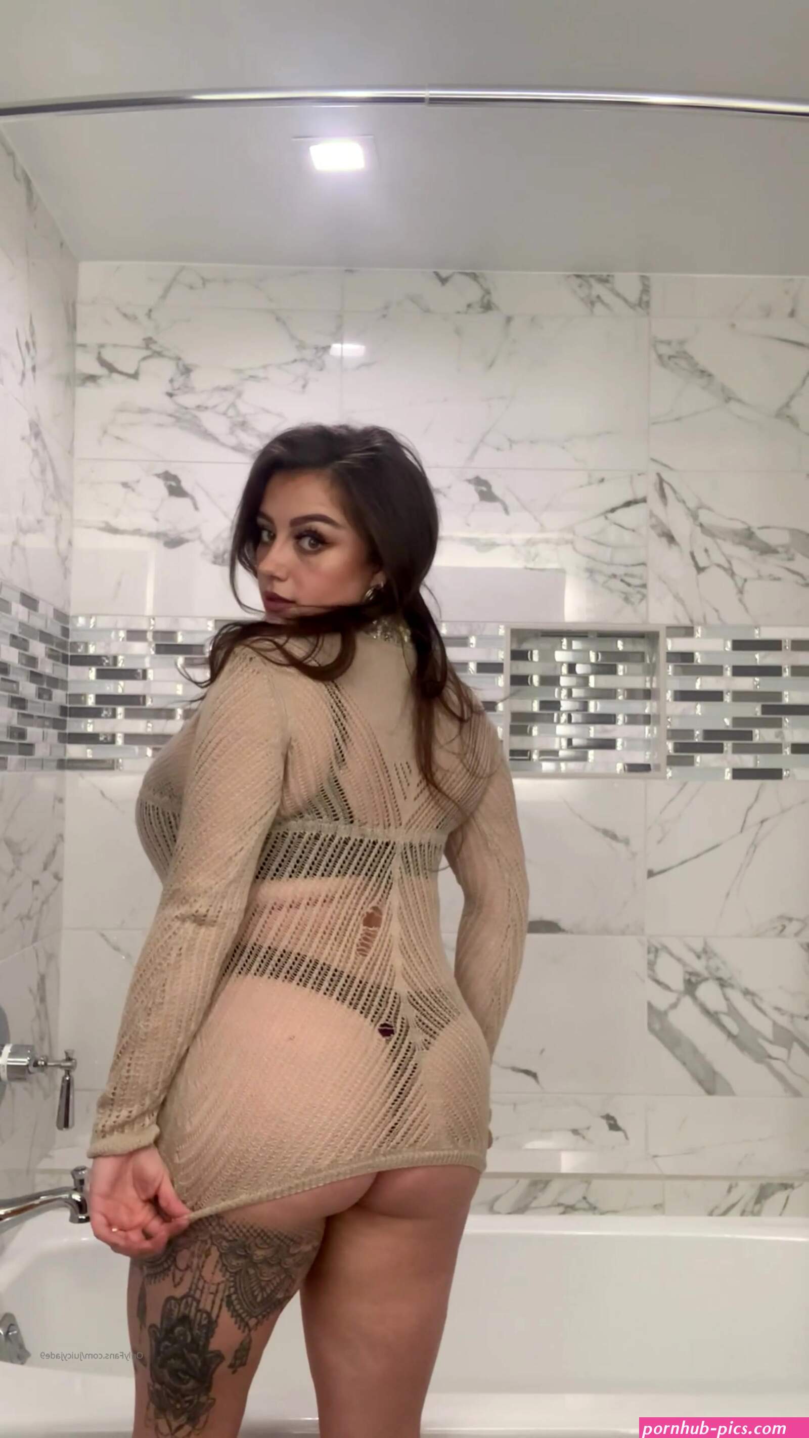 Juicyjade9