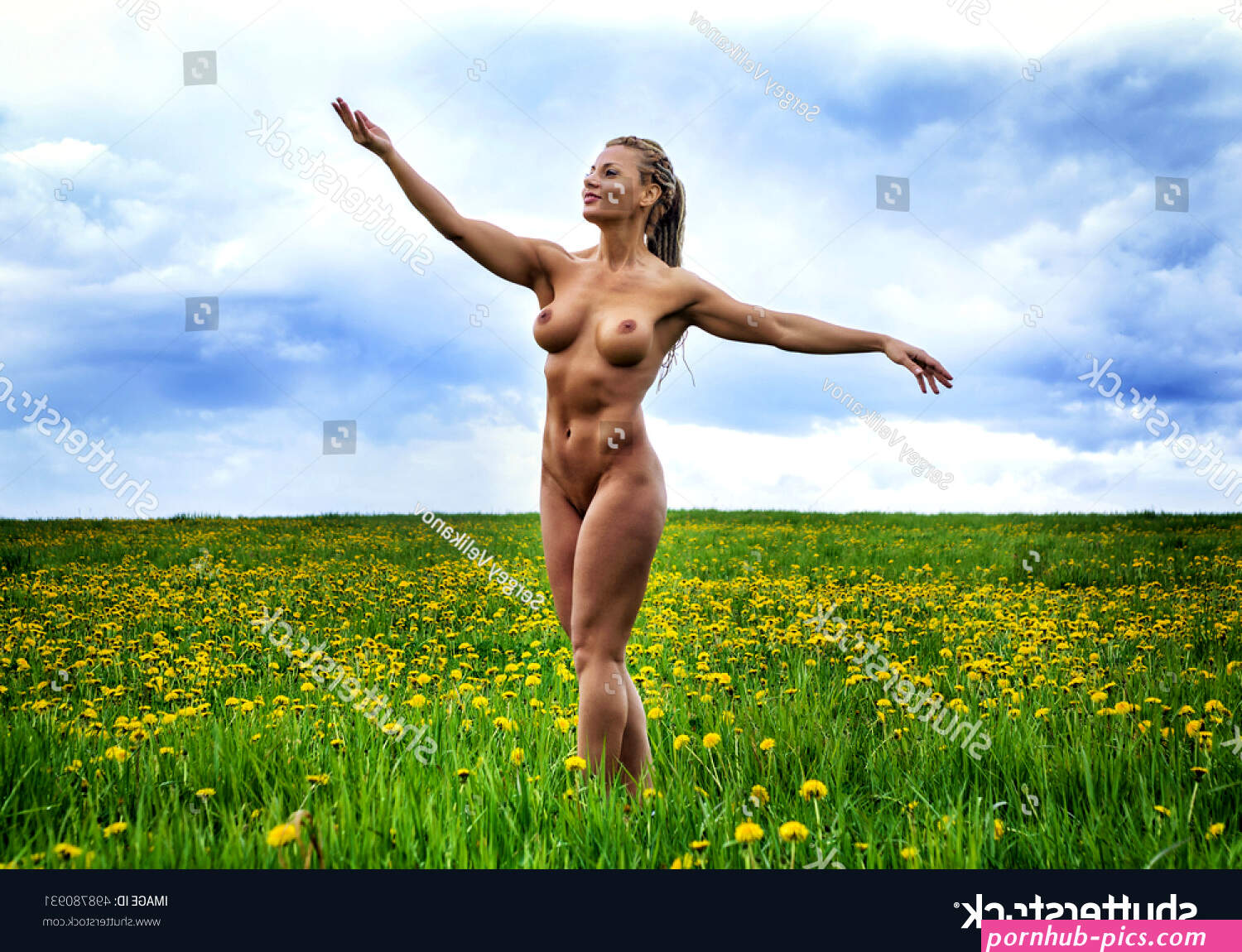 Nude Athletic Woman On Summer Field Stock Photo 498780931