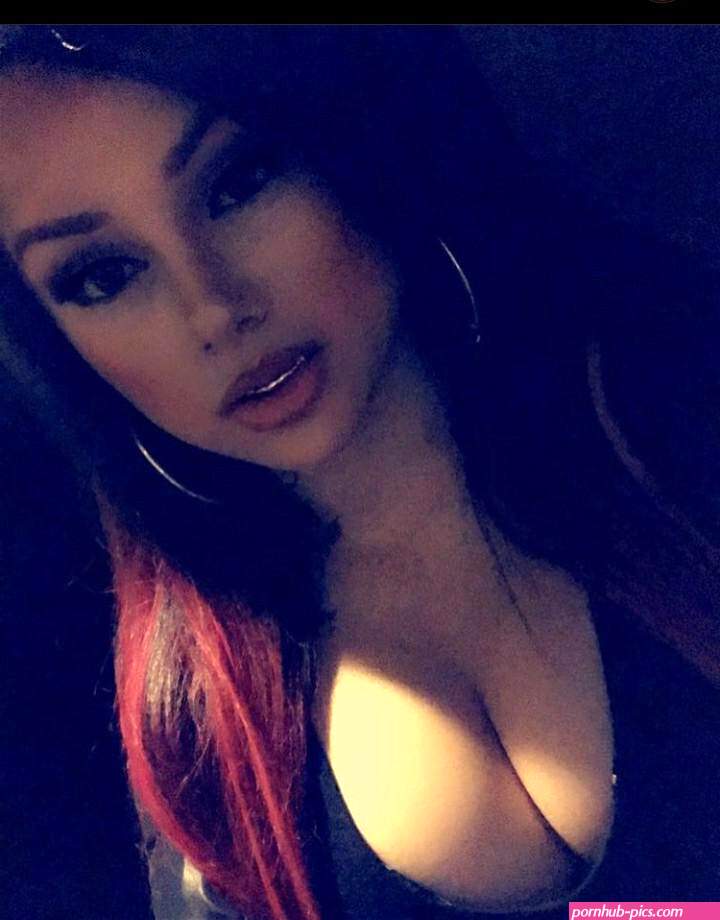 Snowthaproduct is really underrated i mean look at her boobs
