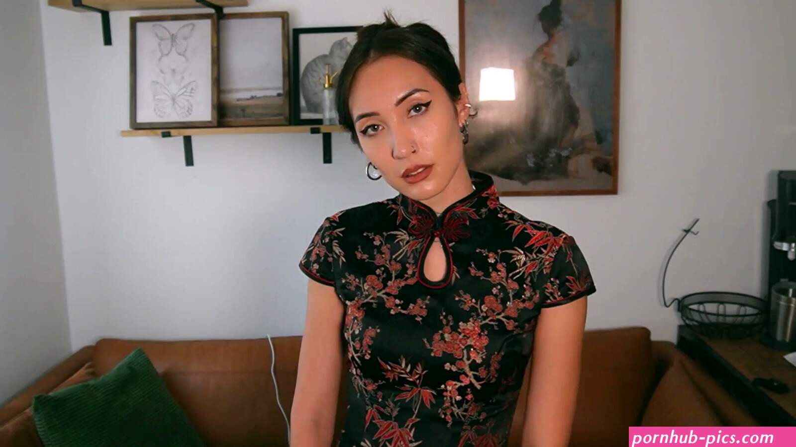 alice yourasianminx X