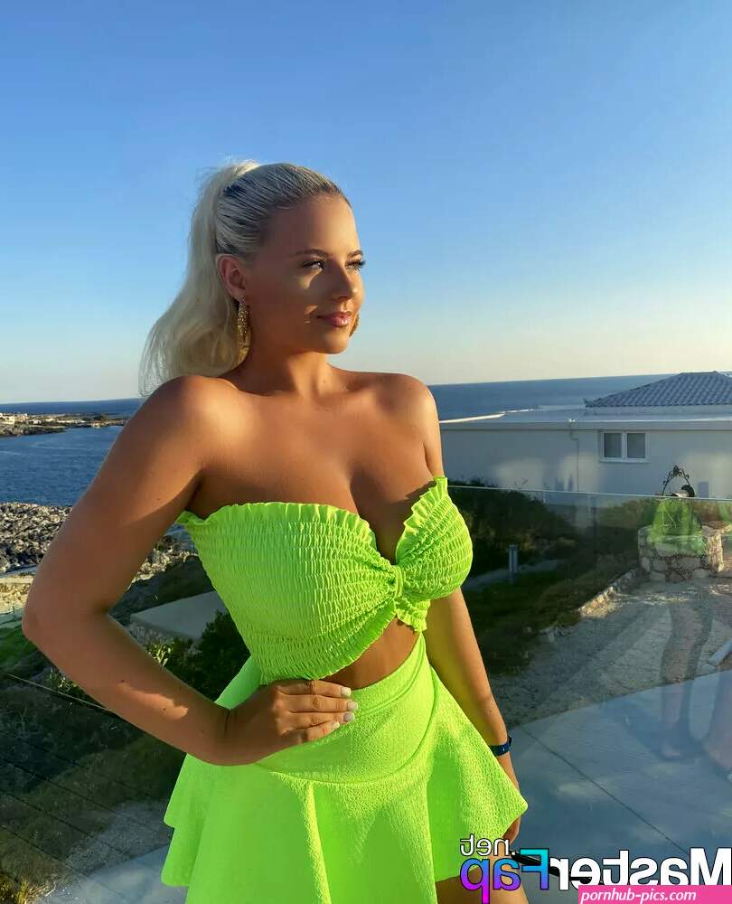 Apollonia Llewellyn Nude OnlyFans Leak Picture WyNpa7hRay