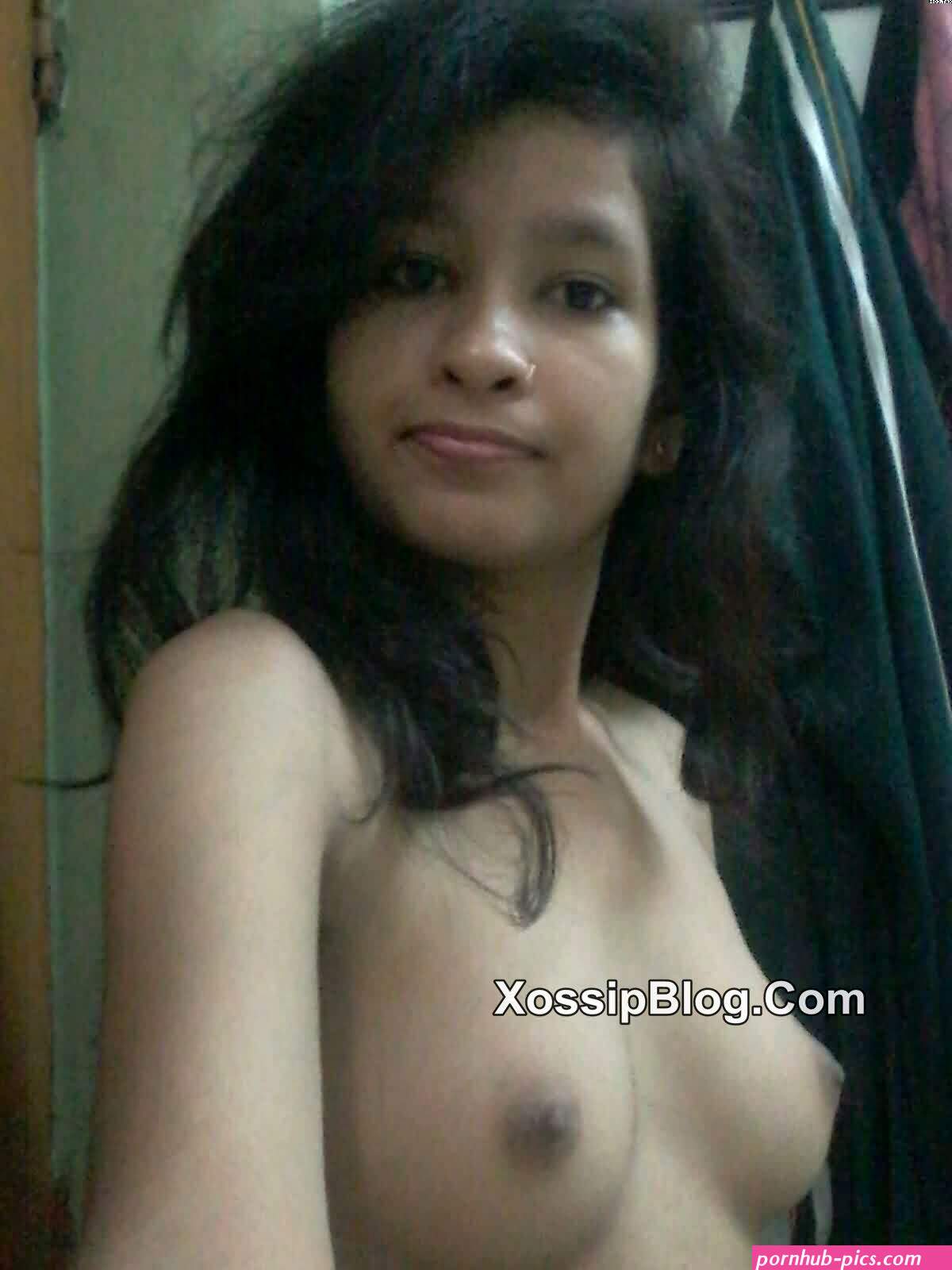 Cute Barely 18 Desi Teen Nude Selfies 008