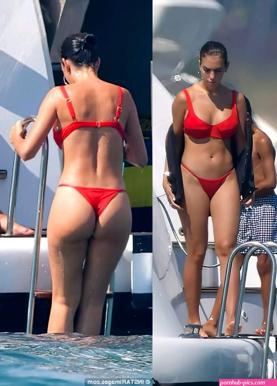 Georgina rodriguez boobs