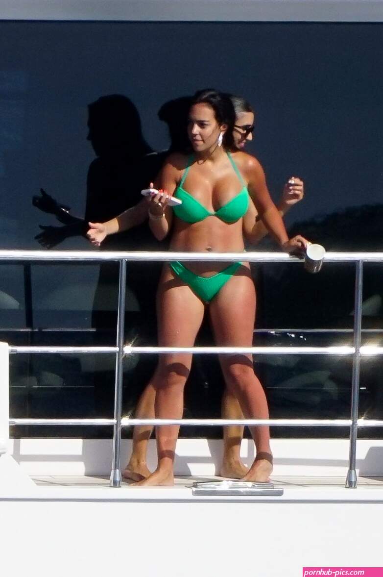Georgina Rodriguez Boobs
