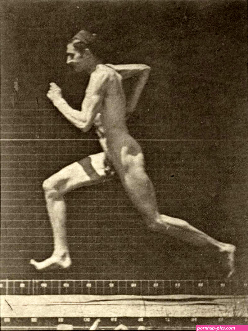 File:Nude man running at full speed rbm-QP301M8-1887-062a1.jpg
