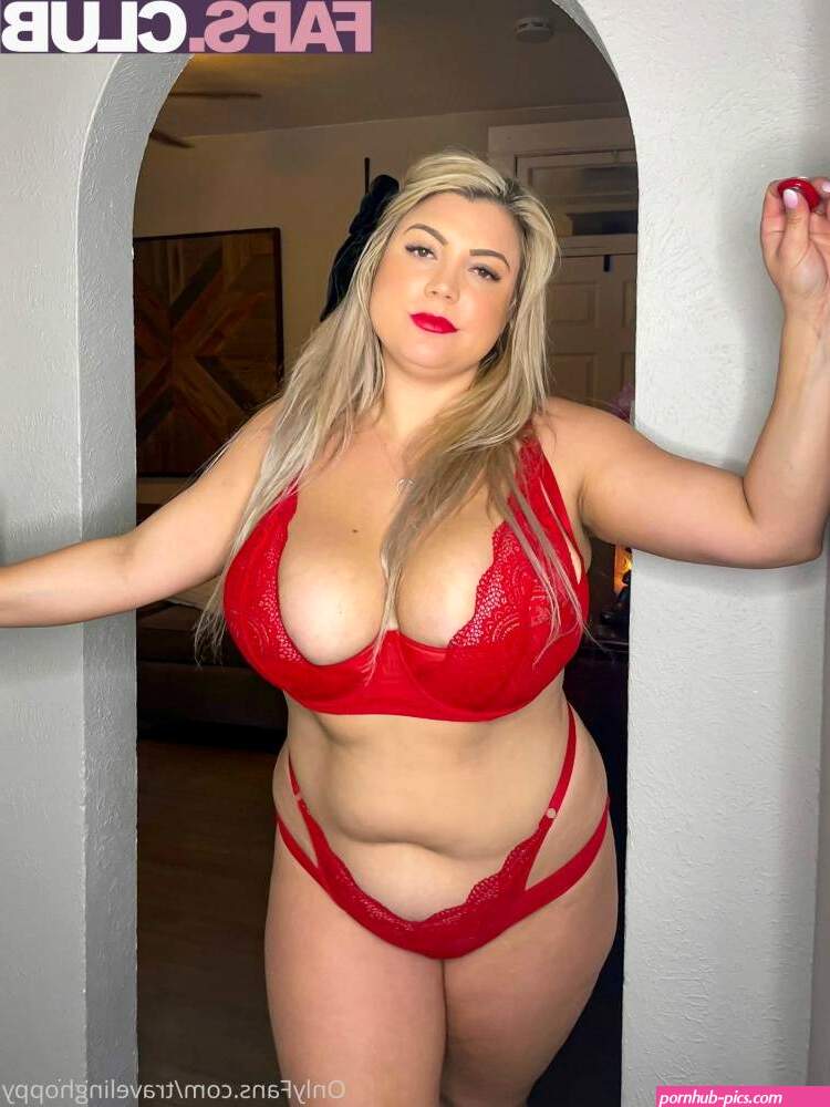 travelinghoppy Nude OnlyFans Leaks