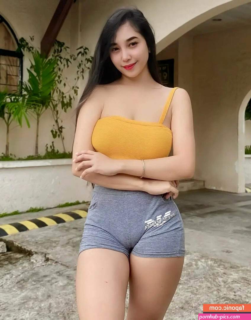 Carla Nepal aka carlaafornia Nude Leaks