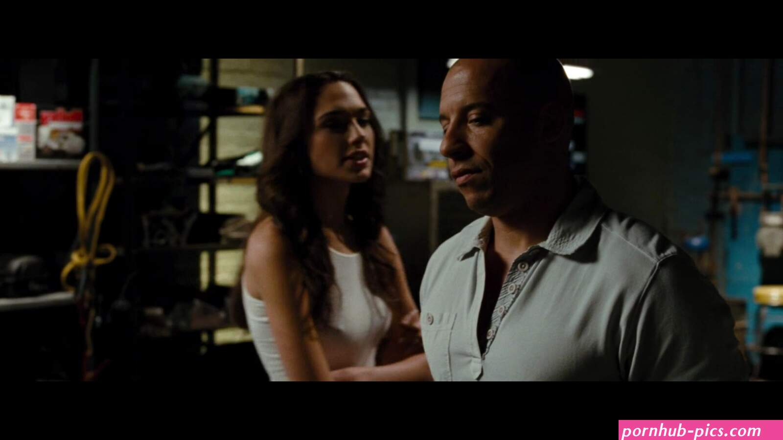 Naked Gal Gadot in Fast Furious ANCENSORED