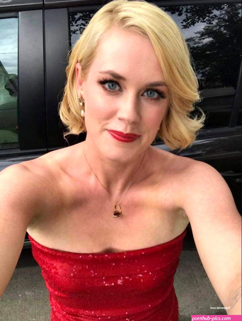 Abigail Hawk Topless and Sexy Photo Collection
