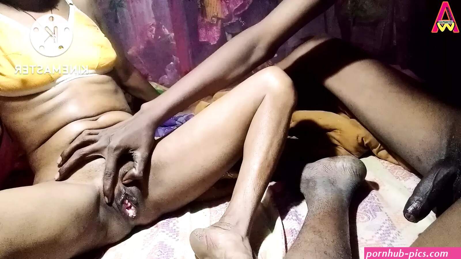 Village old bhabhi ka chut gand chudai Kiya night m Village old bhabhi ka chut gand chudai kiya night mein