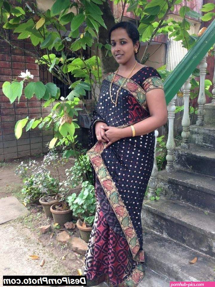 Sexy mallu aunty nude 10 pictures