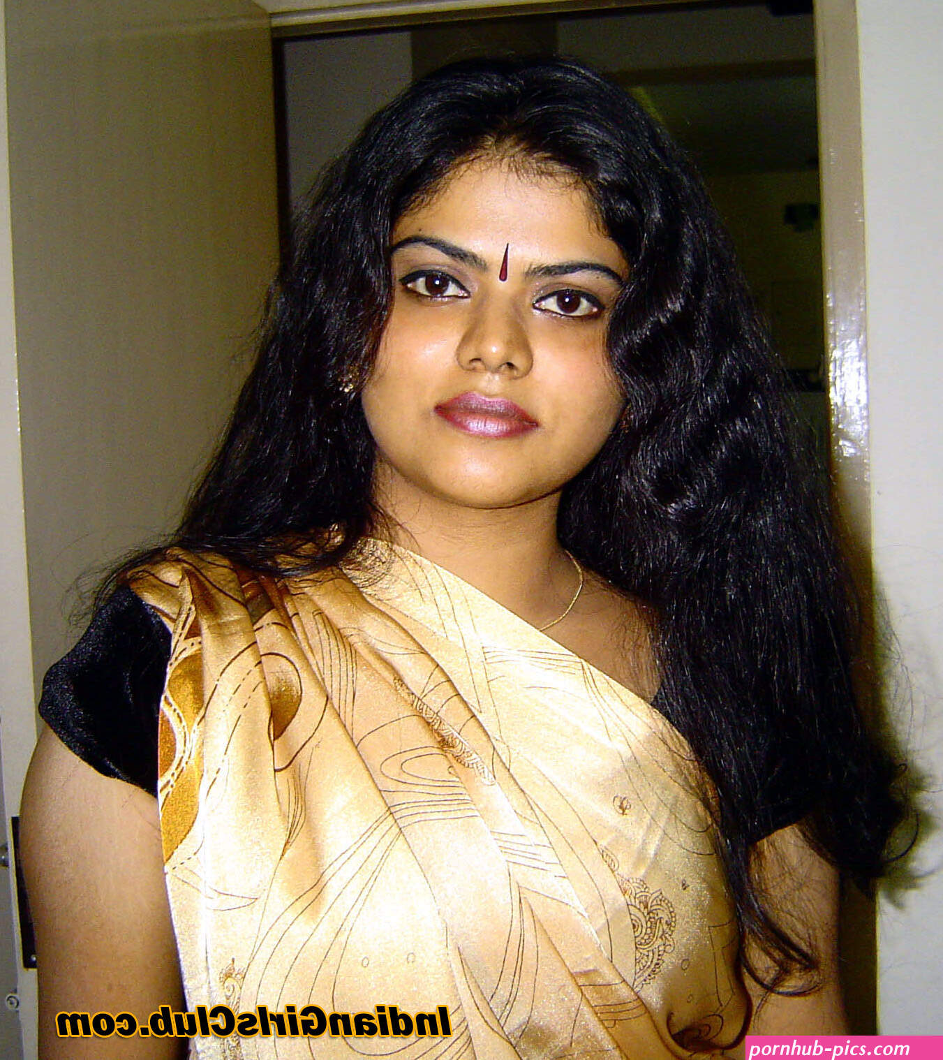 Want To See Neha Aunty Getting Nude