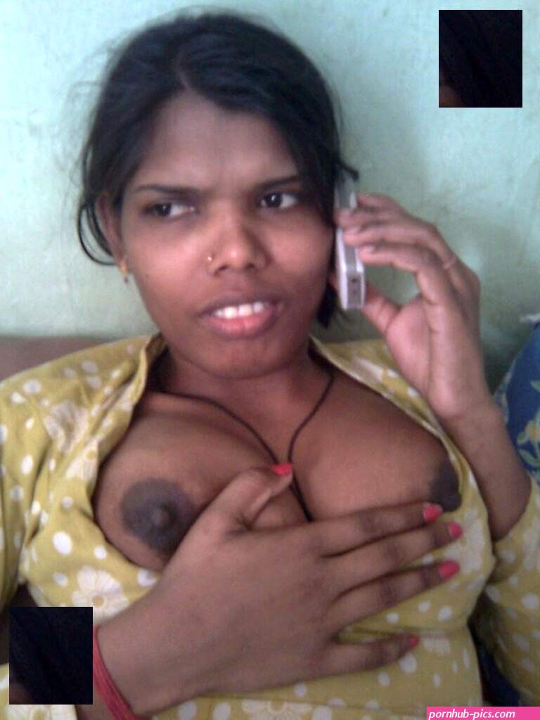 Hot Mom Pics: Desi randi showing big boobs n choot pics