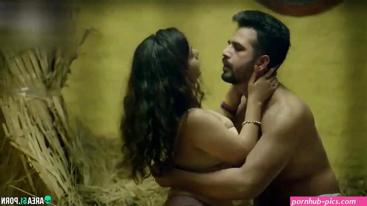 Desi slut fucked by elder brother-in-law in the barn indian porn video