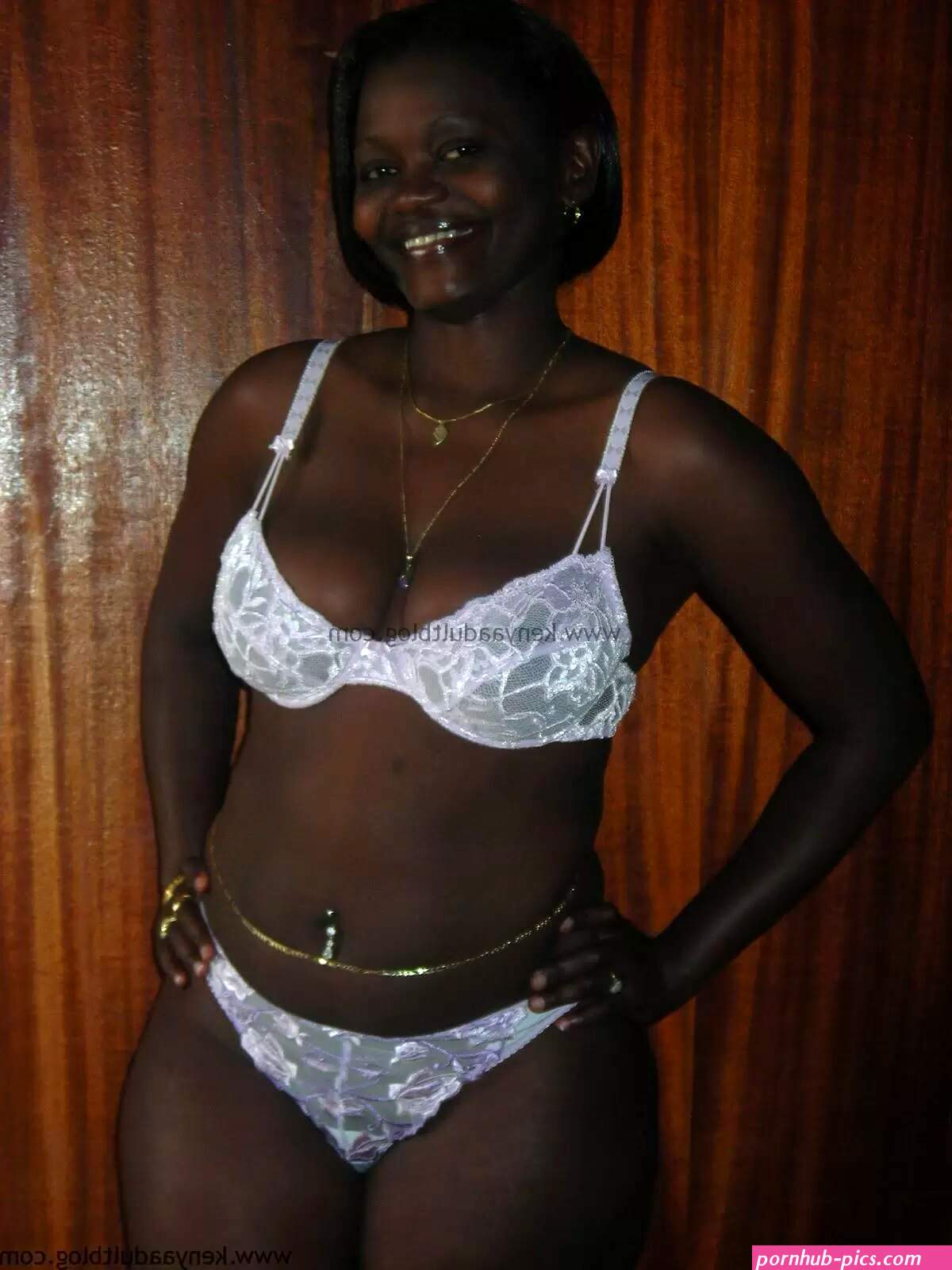 Kenyan Milf Pussy and Booty Pics