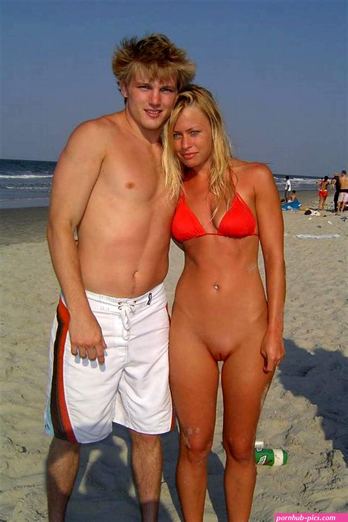 Pissing male female and Bottomless Girls