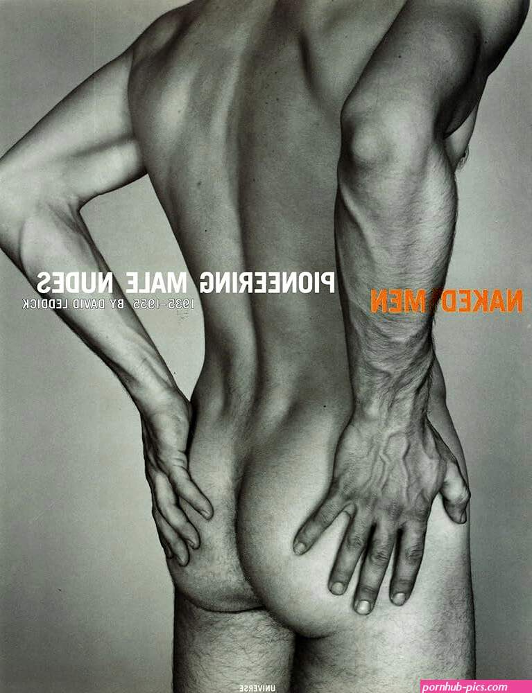 Naked Men: Pioneering Male Nudes 1935-1955: David Leddick: 9780789300805: : Books