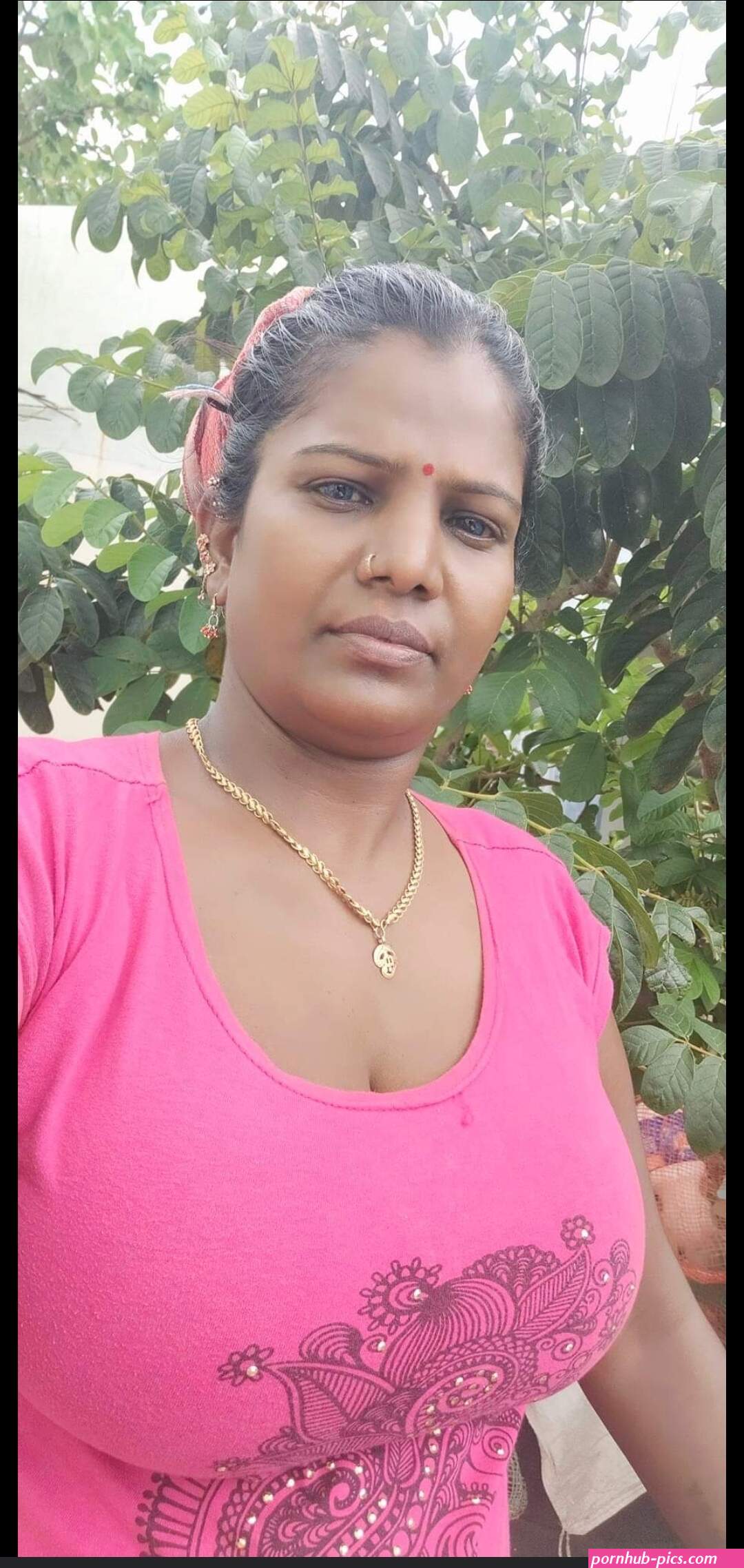 tamil bhabhi big boobs
