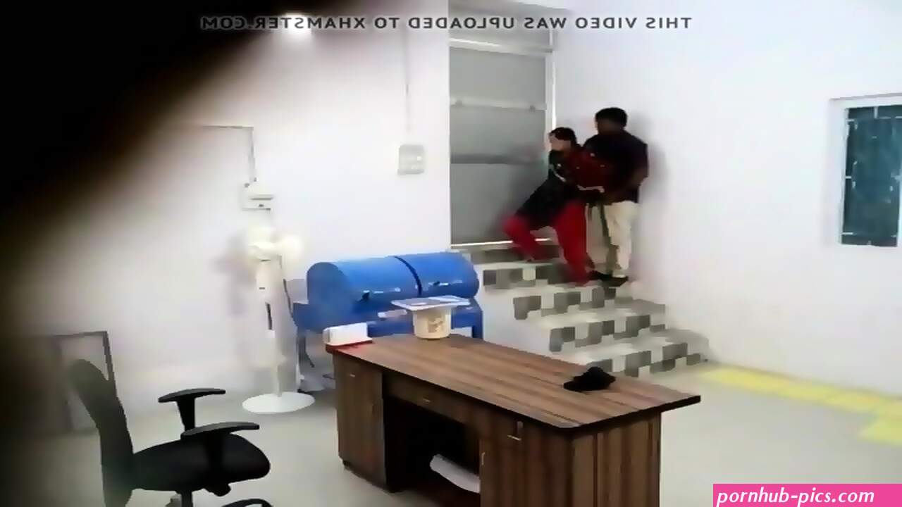 Indian Native Office Manager Screws Her Desi Worker From The Cellar P2