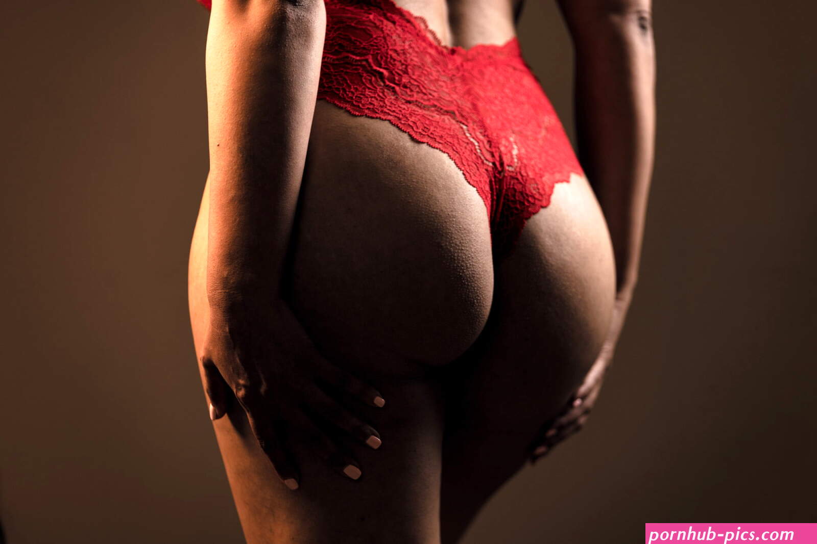 Butt Poses for Boudoir Photos