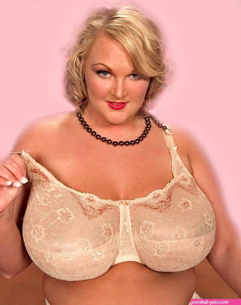 BBW Big Tits Bra