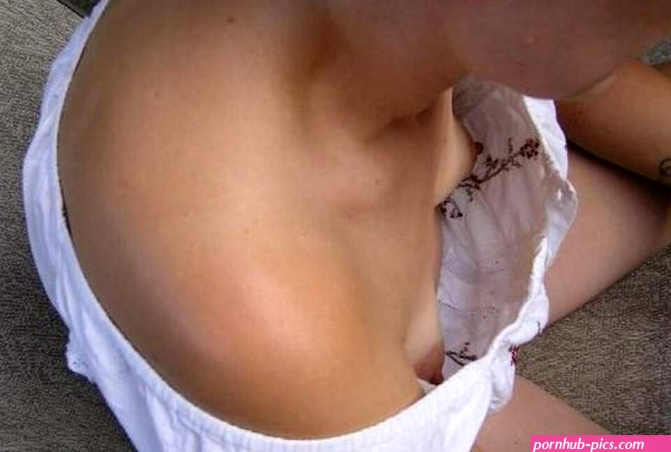 Public downblouse no bra tumblr