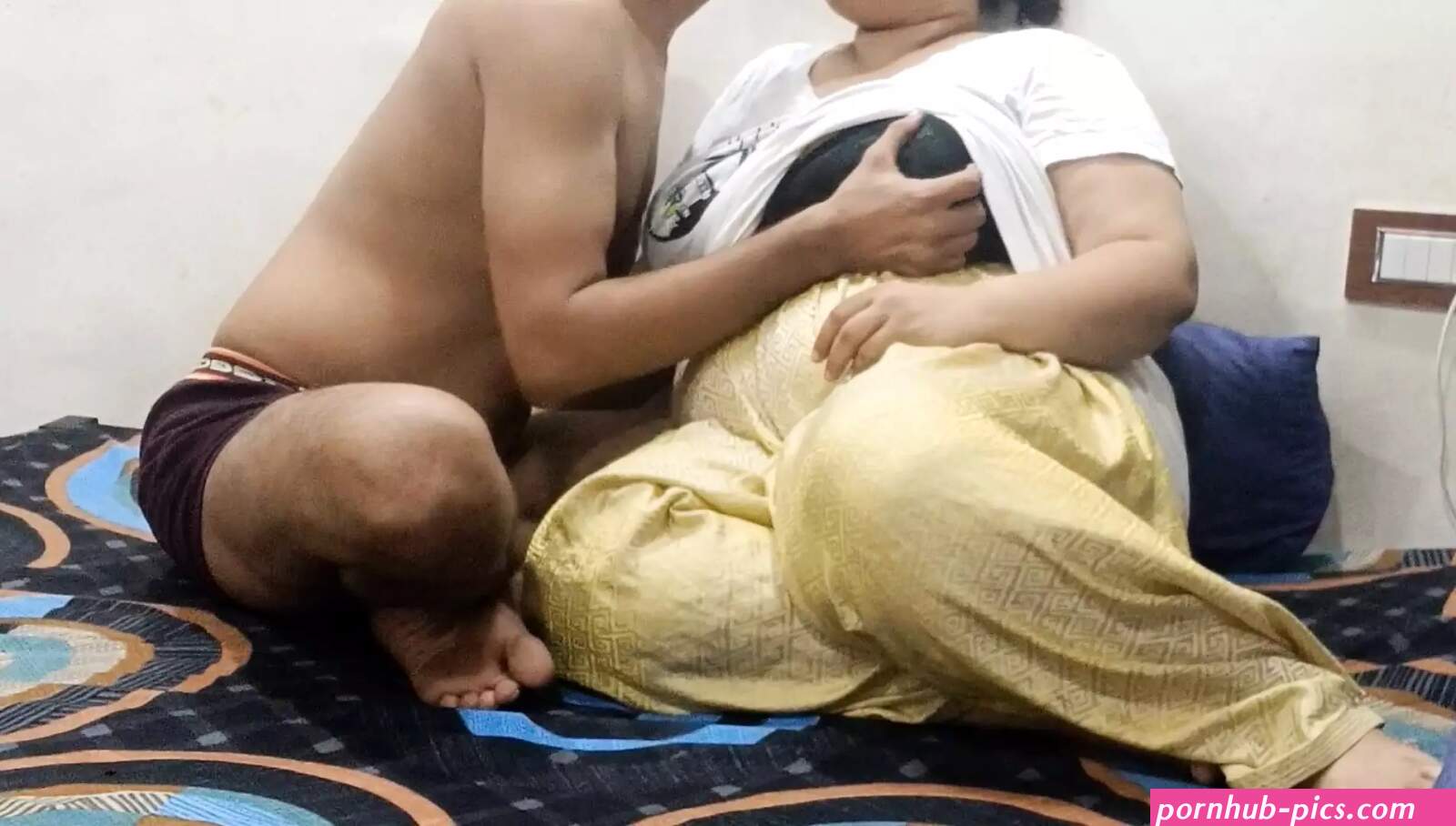 Desi Bbw Chubby Bhabhi Sitting on Face and getting fucked in doggy style