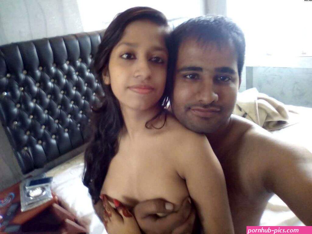 Newly Wed Indian Couple Honeymoon Photos