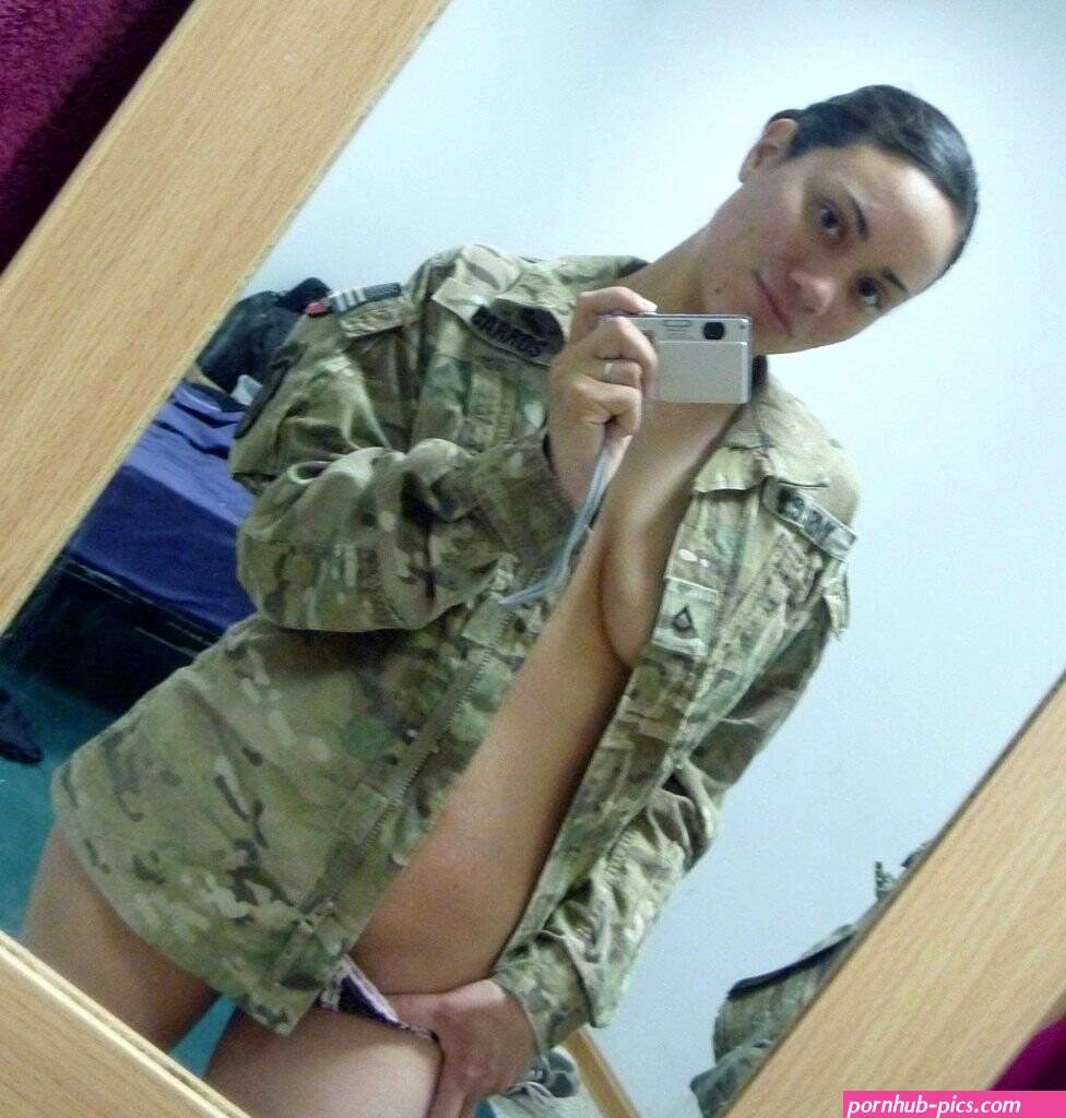 Naked Girls in the Army