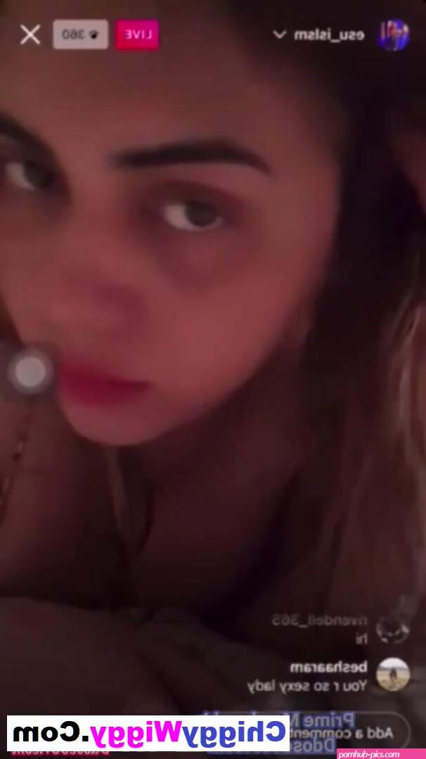 Bangladeshi Sexy Girl Tango Live Cam pe galti se Nipp Slip
