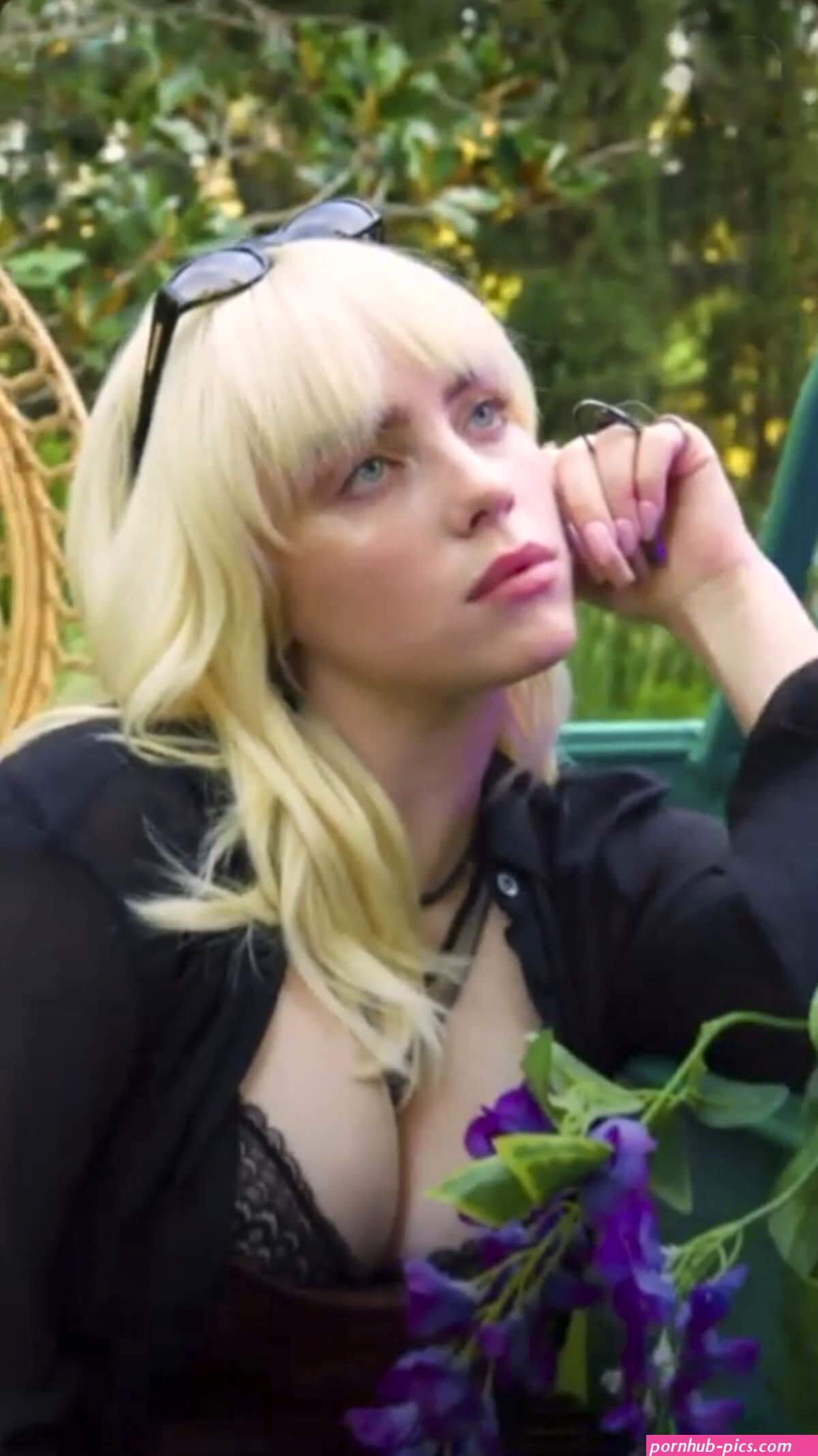 Leave Billie Eilishs Boobs Alone You Internet Weirdos