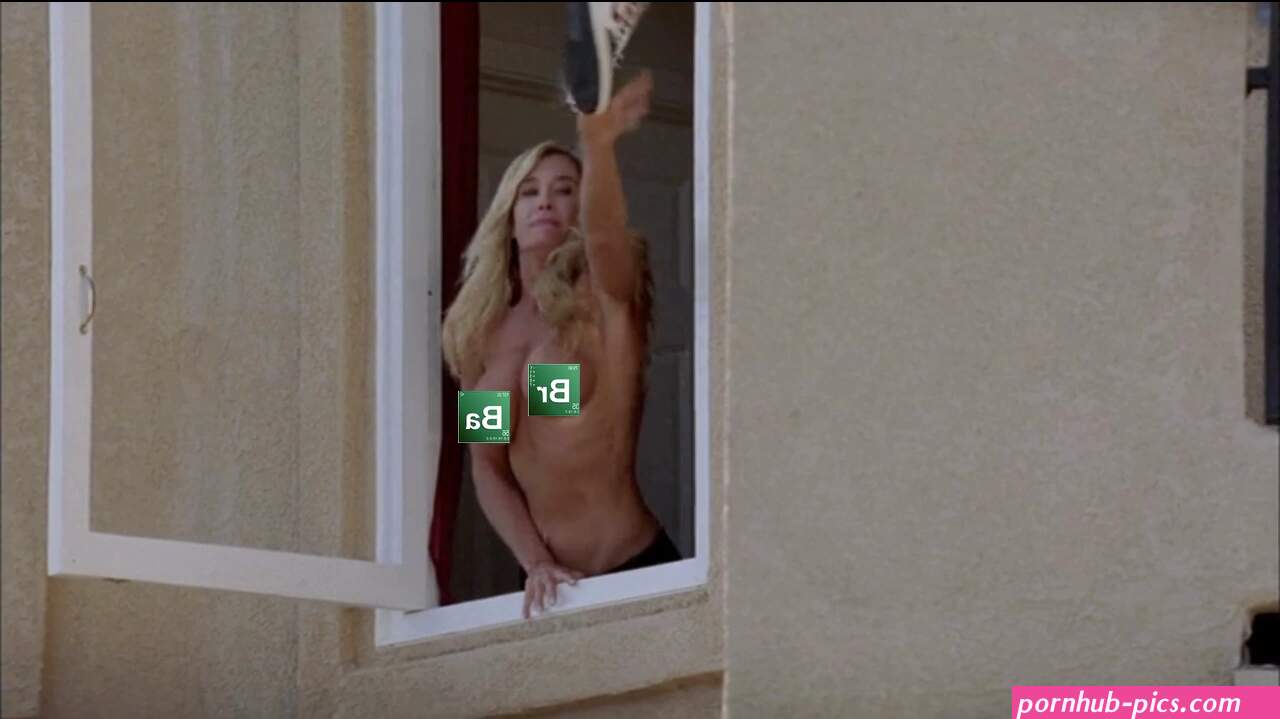 Sexy Neighbor
