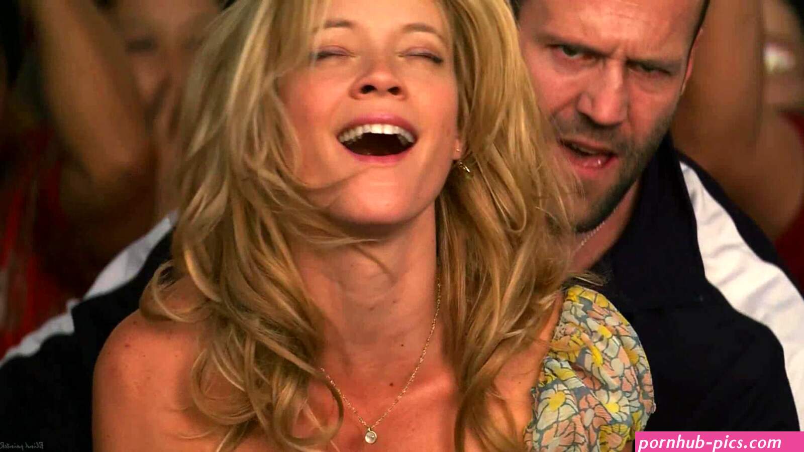 Amy Smart nude