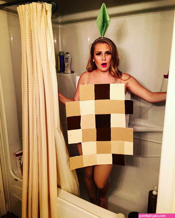Stylish and Creative DIY Halloween Costume
