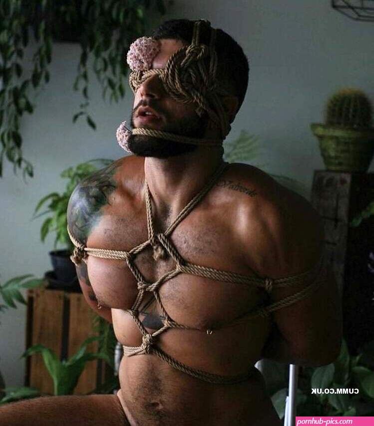 flowers-male-shibari-japanese-rope-bondage