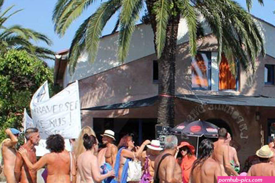 On French Island Nudists Rebuff Clothing Rules