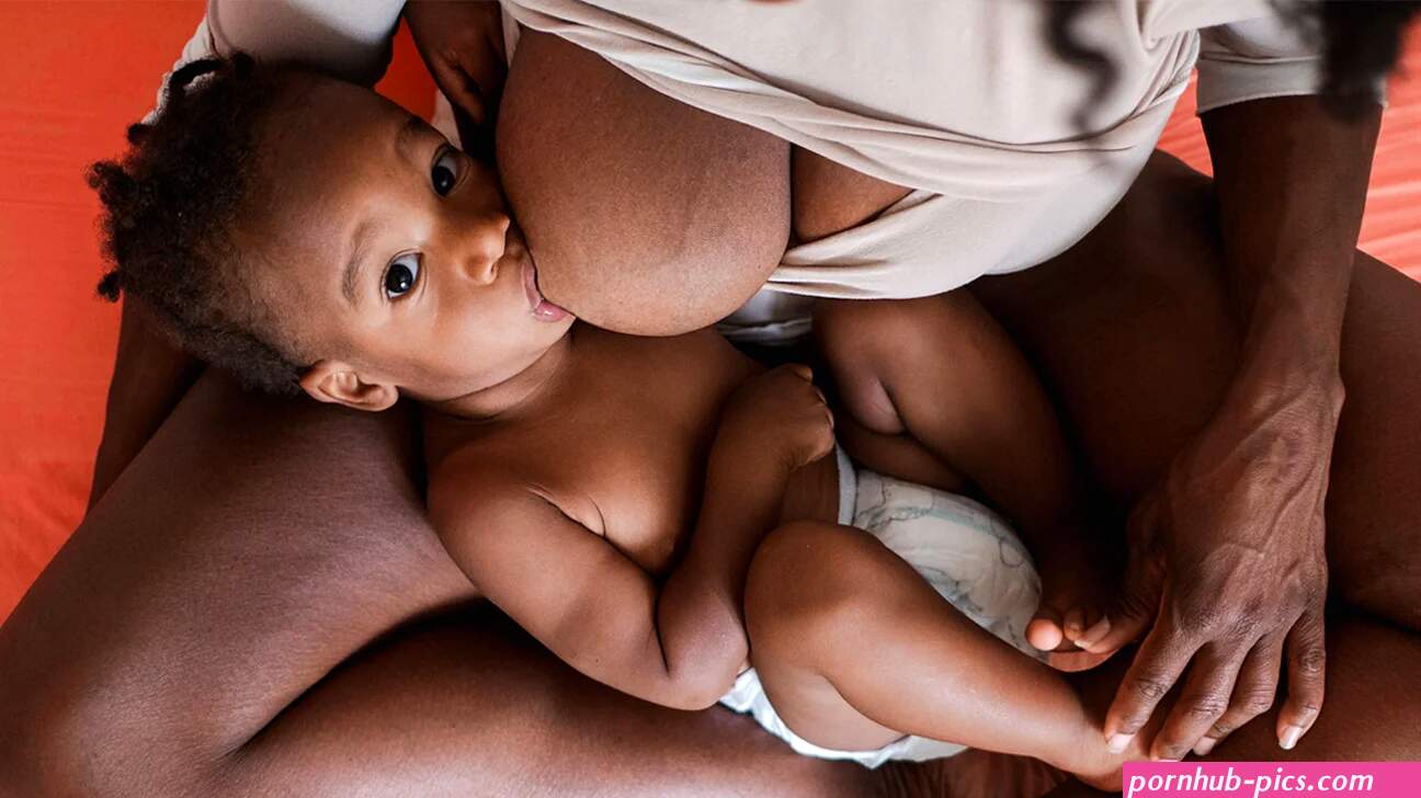 Breastfeeding with Big Boobs: Concerns Holds and Tips