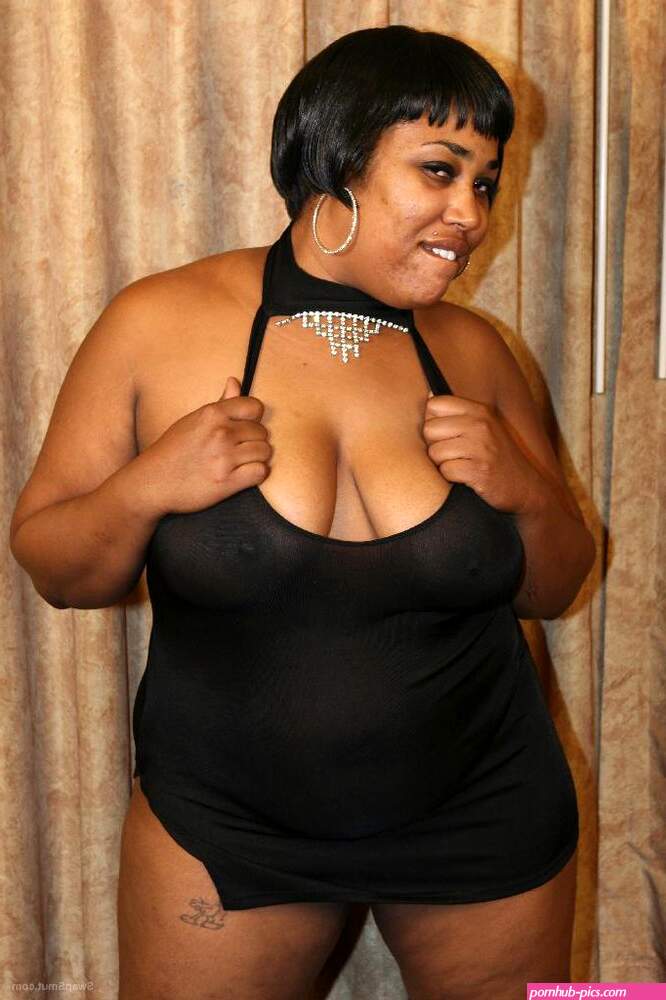 Thick hot ebony booty and nude