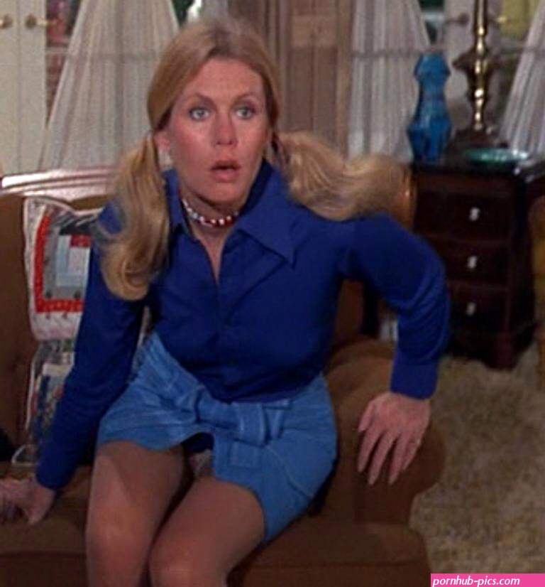 Naked Elizabeth Montgomery in Bewitched ANCENSORED