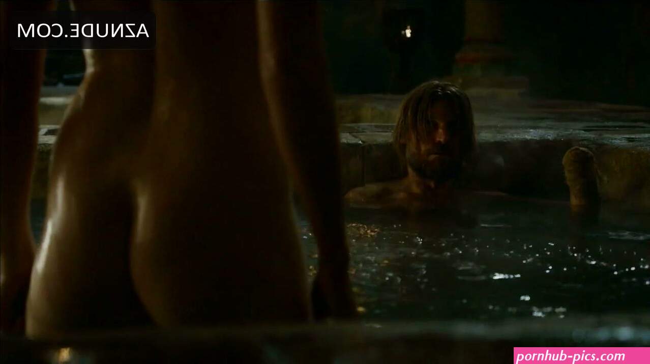 Gwendoline Christie Butt fragment in Game Of Thrones