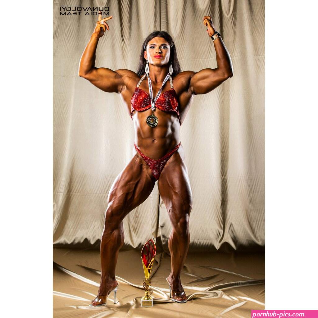TifaniWittmans profile at HerBicepsCam